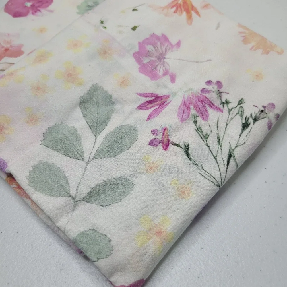 Urban Outfitters UO Floral Pressed Flowers Cotton Pillowcase Set White Purple‎